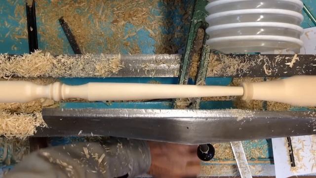 Точим указку на токарном станке по дереву. Как точить тонкие и длинные заготовки без люнета. смотреть онлайн