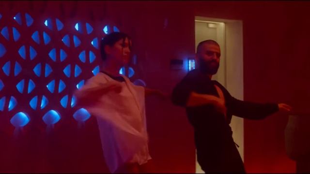 Ex Machina (2015) Dance Scene (Oliver Cheatham - Get Down Saturday Night) смотреть онлайн
