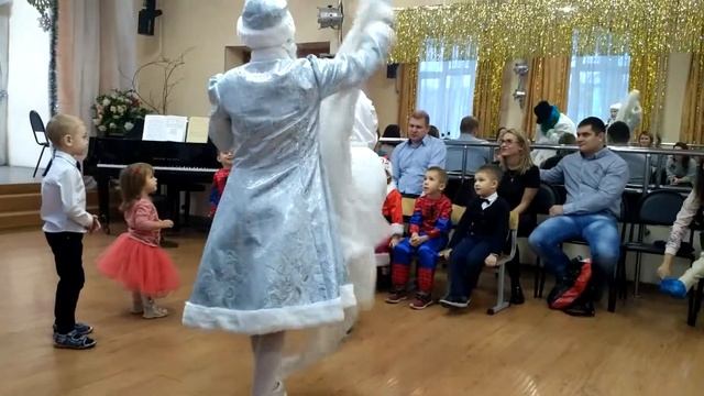 Хоровод со снегурочкой смотреть онлайн
