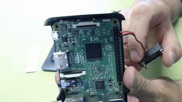 RASPBERRY PI 3 HOW TO INSTALL A FAN - GPIO OR USB! смотреть онлайн