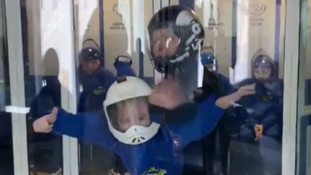 Летаем в аэротрубе Летариум