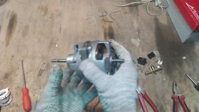 СКОЛЬКО МЕДИ В ВЕНТИЛЯТОРЕ? | Разбор бытового вентилятора и что с него можно взять смотреть онлайн