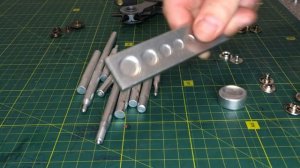 Как устанавливать кнопки правильно, на кожаные изделия. Типы кнопок