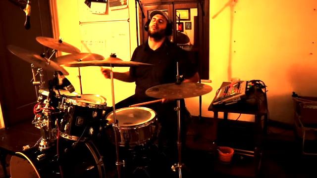 Francesco INTERPRETA "The Reason" degli HOOBASTANK - Drum Play Through 2021 смотреть онлайн
