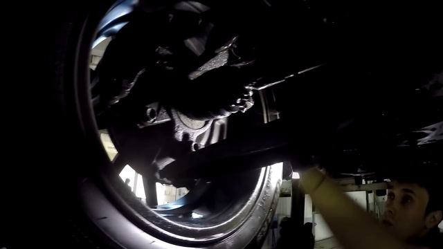 Suzuki SX4 с пробегом 200 тыс км. Осмотр подвески. смотреть онлайн