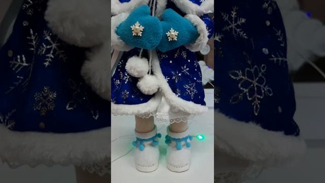 внучка Дедушки Мороза, Снегурочка) смотреть онлайн