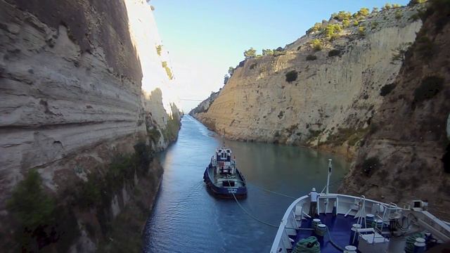 MV FTI BERLIN - CROSSING THE CORINTH CANAL смотреть онлайн