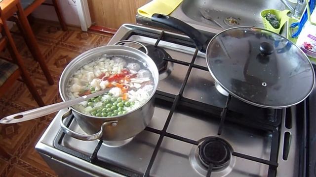 Суп с фрикадельками.