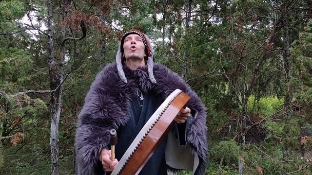 Шаманское горловое пение и шаманский бубен // Shaman throat singing and shaman tambourine смотреть онлайн
