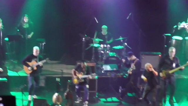 Гарик Сукачев "Моя бабушка курит трубку" !.mp4 смотреть онлайн