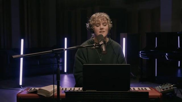 #WorshipThroughIt Wednesday with Taya Gaukrodger смотреть онлайн