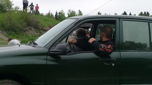 Club 4X4 SAGLAC 5 juin 2011-15.MOV смотреть онлайн