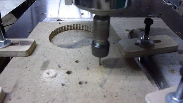 Самодельный ЧПУ станок из фанеры 20мм. смотреть онлайн