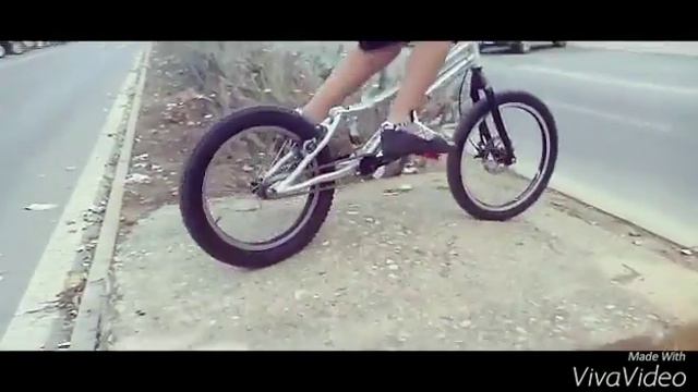 TRUCOS CON MONTY TRIAL MAGURA 219 смотреть онлайн