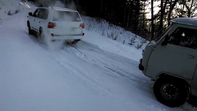 Крузер 200 спасает УАЗик смотреть онлайн