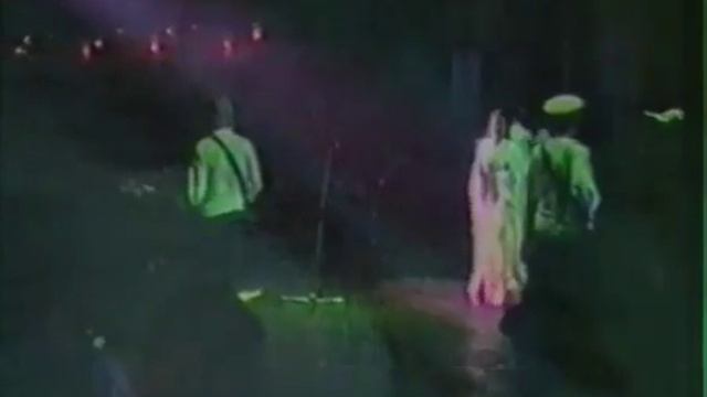 'Beautiful' BY Poly Styrene смотреть онлайн