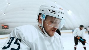 ЛЕВЫЙ ХВАТ  ПРАВЫЙ ХВАТ КЛЮШКИ • УПРАЖНЕНИЯ ДЛЯ РУК