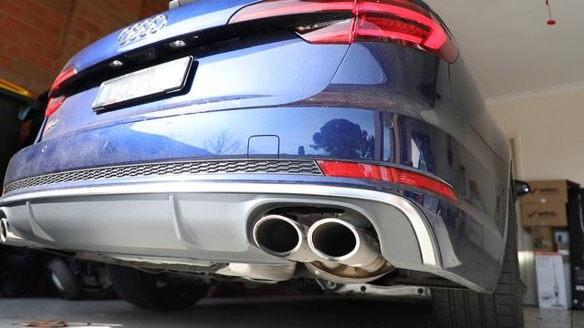 Audi S4 B9 Stock Standard Exhaust Sound