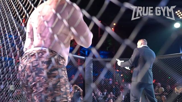 Бой Максим Новоселов против Александра Зачесова / Масса зарешала смотреть онлайн