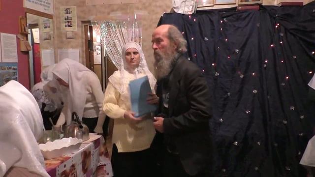 Суета перед концертом и предложение создать фонд. 07.01.2020 приезжающим 07 01 2020 смотреть онлайн