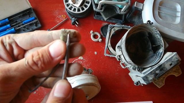 Пылесос Samsung SC4752 сильно шумит смотреть онлайн