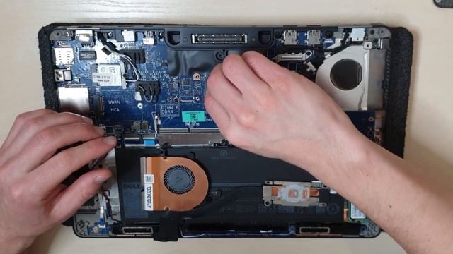 Dell Latitude E7470 How to disassembly and Clean смотреть онлайн