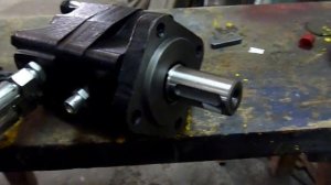 Испытание гидромотора МГП-80.