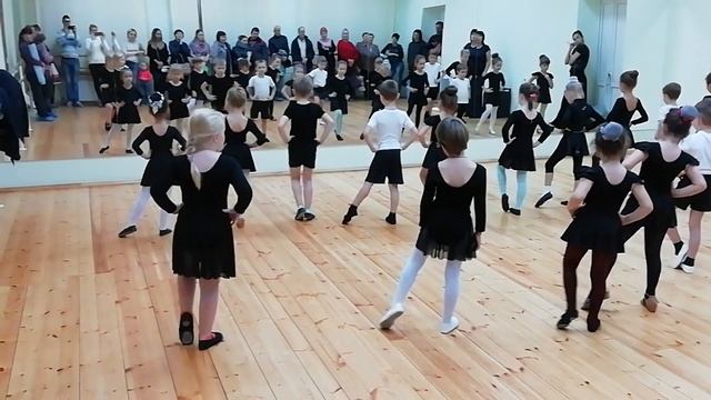 Как правильно танцевать.Открытый урок бальные танцы "Гармония" смотреть онлайн