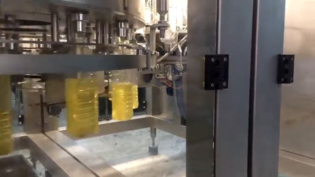 Air Rinsing, filling, capping monoblock for Edible Oil in Pet Bottles - Metalnova SpA смотреть онлайн