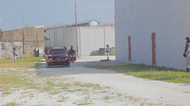 President visits Maafushi Island of Kaafu Atoll смотреть онлайн