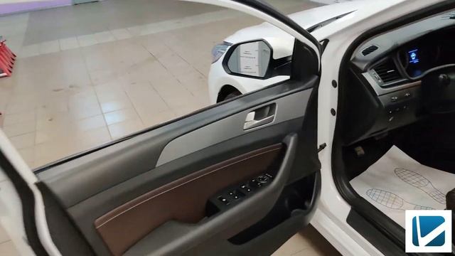 Пошив салона, перетяжка рулевого колеса на HYUNDAI SONATA смотреть онлайн