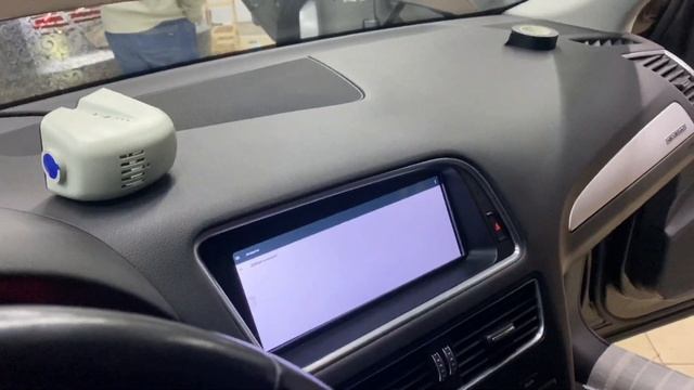 BGT-13813A-3 - видеорегистратор для Audi в штатное место, серый смотреть онлайн