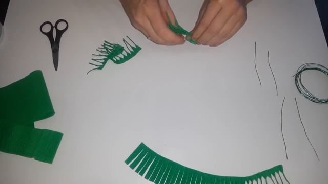 ЕЛОВАЯ ВЕТОЧКА из гофрированной бумаги смотреть онлайн