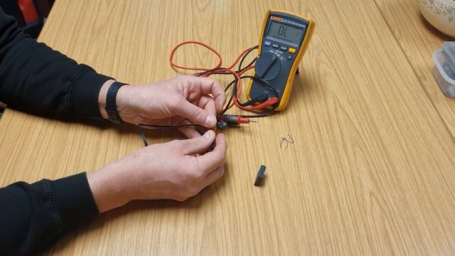 How to test a magnetic speed sensor (reed switch) смотреть онлайн