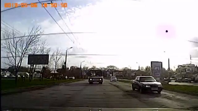 Видео с видеорегистратора Saber SX Double Eye со 2-й выносной задней камеры смотреть онлайн