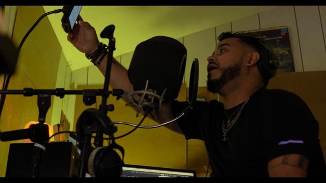 Tirotea (Bachata) HOME STUDIO EDIT - VINNY RIVERA X DJ TRONKY X DEREKVINCI смотреть онлайн
