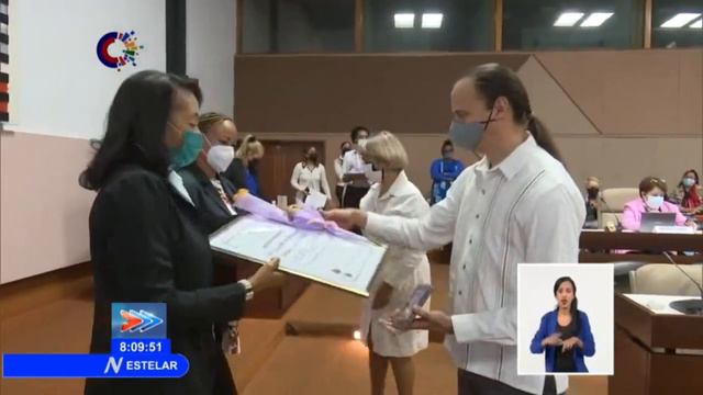Entregan Orden Carlos J. Finlay a investigadores e instituciones de Cuba y tres expertos extranjero смотреть онлайн