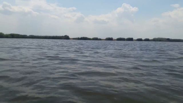 Как наловить раков, ловля раков руками! Crimea fishing смотреть онлайн