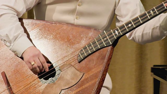 А. Бен Эзра обр.темы Л. Бонфа из к/ф "Черный Орфей"
Солист - Сергей Федосеенко (балалайка-контрабас) смотреть онлайн