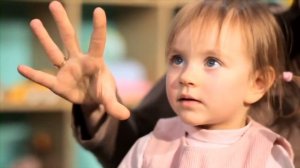 Музыка с мамой. Упражнение "Червячки".