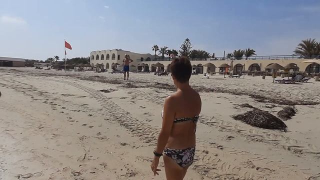 Пляж отеля Djerba Beach 4, Тунис 2020 год. смотреть онлайн