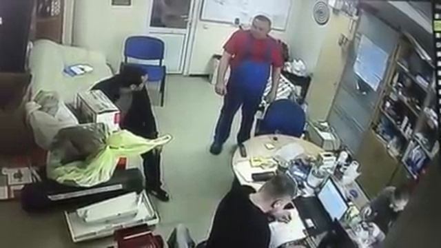 Батя попутал рамсы. БОЙ Узбека. Кудряво прорубил. смотреть онлайн