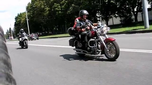 MotoGOnevo 2015 мотоколонна в Харькове часть 1 смотреть онлайн