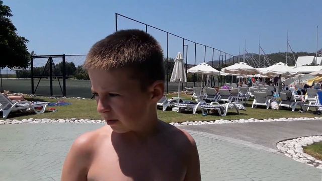 Holiday - TUI Family Tropical Hotel Check смотреть онлайн
