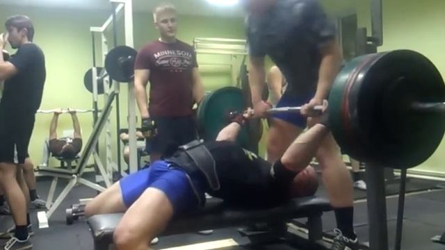 Жим лежа 15.02.2013 года, 260 кг смотреть онлайн