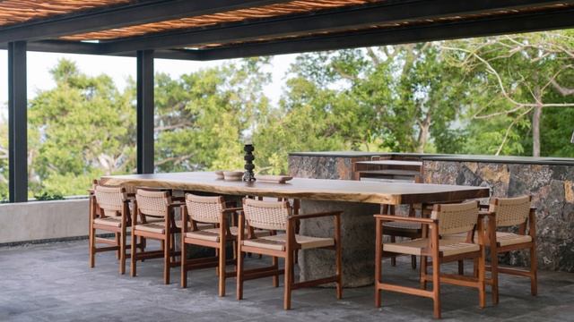 Concrete Beach House for Relaxation | H D I • HOME DESIGN IDEAS смотреть онлайн