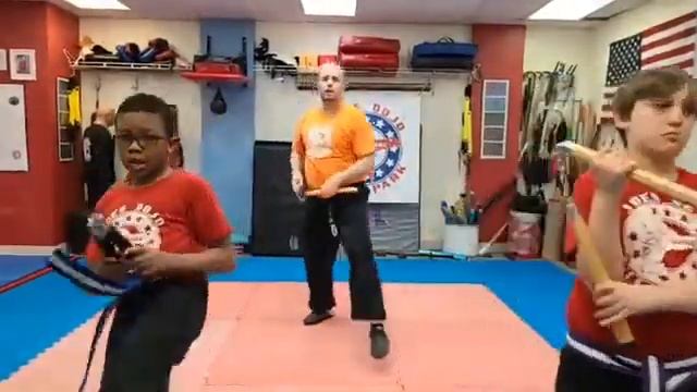 Joe's dojo online karate class 5/13/2020 Weapon Wednesday nunchucks, tonfa, sword with various kata смотреть онлайн