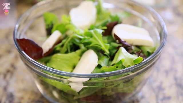 QUICK & EASY PROSCIUTTO MOZZARELLA SALAD!