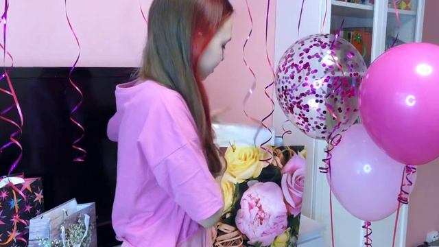 МОИ ПОДАРКИ НА ДЕНЬ РОЖДЕНИЯ смотреть онлайн