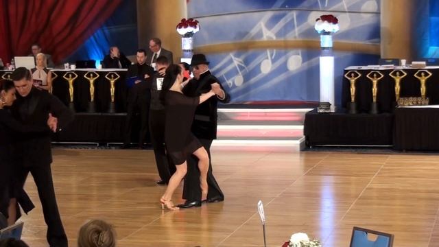 Barrio de Tango by Prasanta Chandra and Katya смотреть онлайн